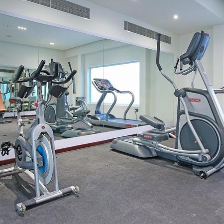 דובאי Sitara Hotel Apartment מראה חיצוני תמונה