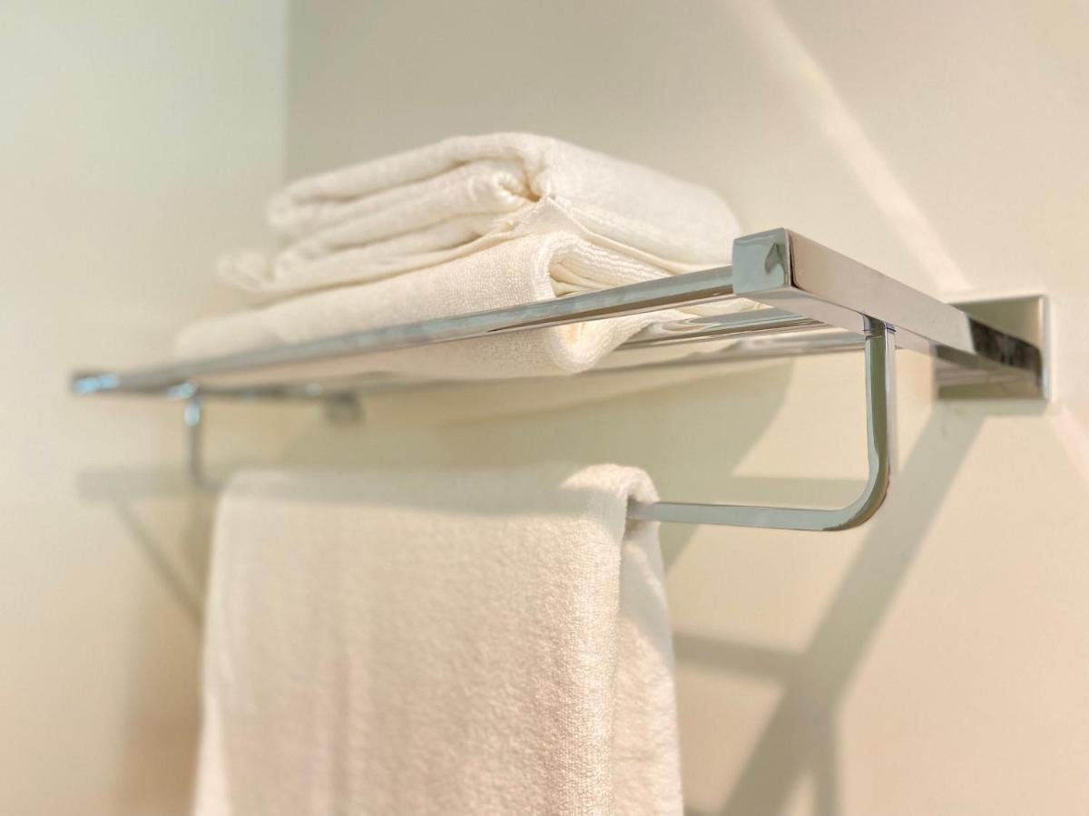 דובאי Sitara Hotel Apartment מראה חיצוני תמונה