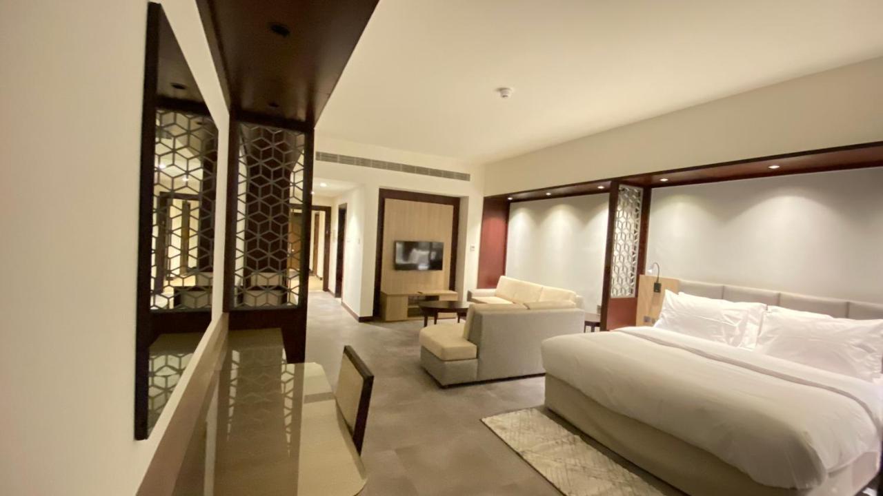 דובאי Sitara Hotel Apartment מראה חיצוני תמונה