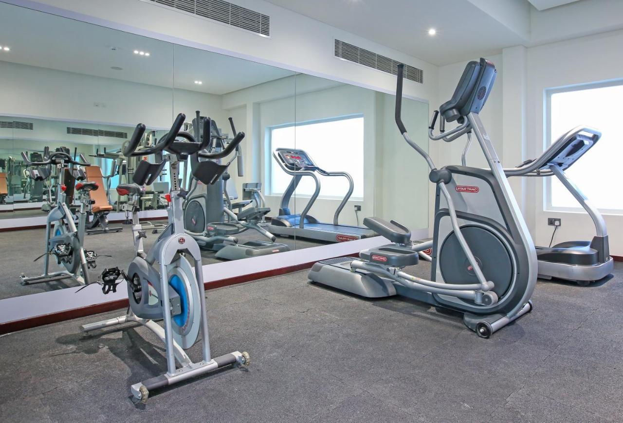 דובאי Sitara Hotel Apartment מראה חיצוני תמונה